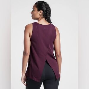Athleta deep purple FOOTHILL SEAMLESS TANK in size XS